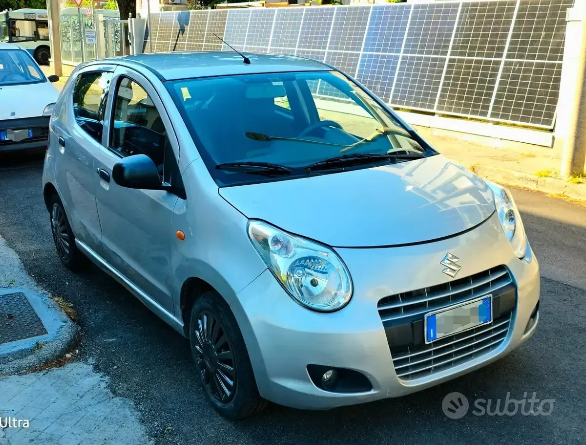 Usata Suzuki Alto 68 CV (50 kW) 2010 Grigio Utilitaria