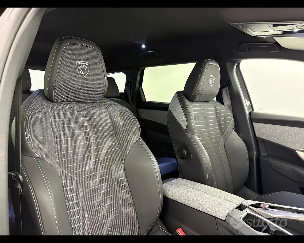Usata Peugeot 5008 GTi 136 CV (100 kW) 2025 Grigio SUV