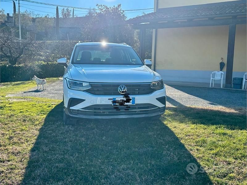 Usata VW Tiguan Life 150 CV (110 kW) 2023 Bianco SUV