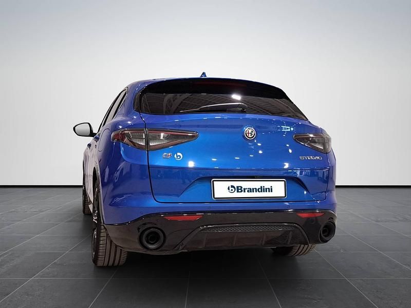 Usata Alfa Romeo Stelvio Veloce 210 CV (154 kW) 2023 Blu misano SUV