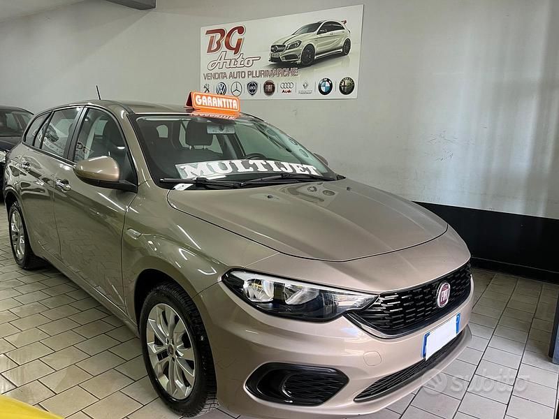 Usata Fiat Tipo Business 119 CV (87 kW) 2018 Grigio Station wagon