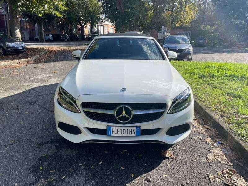 Usata Mercedes C220 170 CV (125 kW) 2017 Other Cabrio