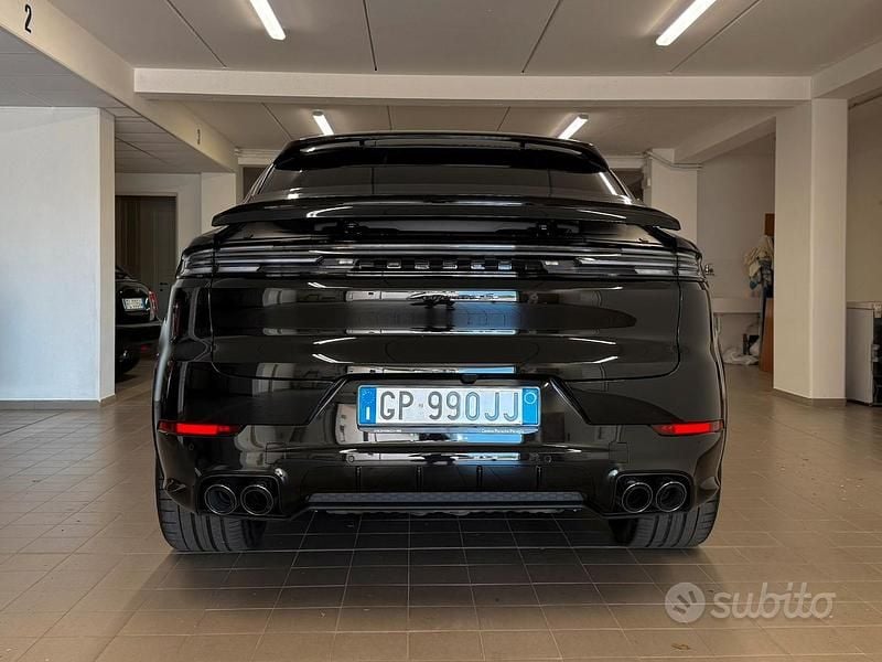 Nero Usata 2023 Porsche Cayenne S SUV | 125.000 € (Cara) - Immagine 1/4