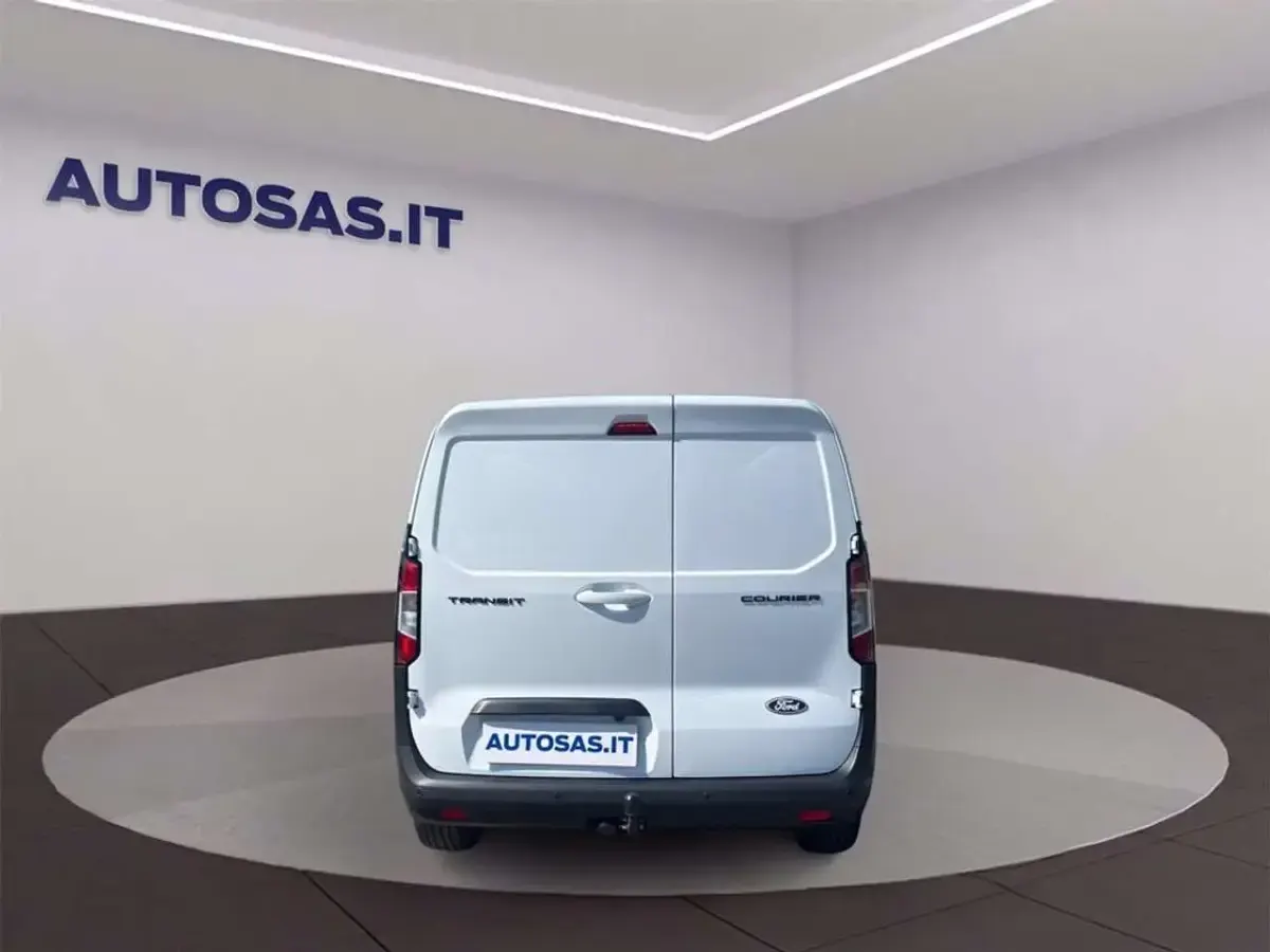 Usata Ford Transit Titanium 99 CV (72 kW) 2024 Bianco Furgone