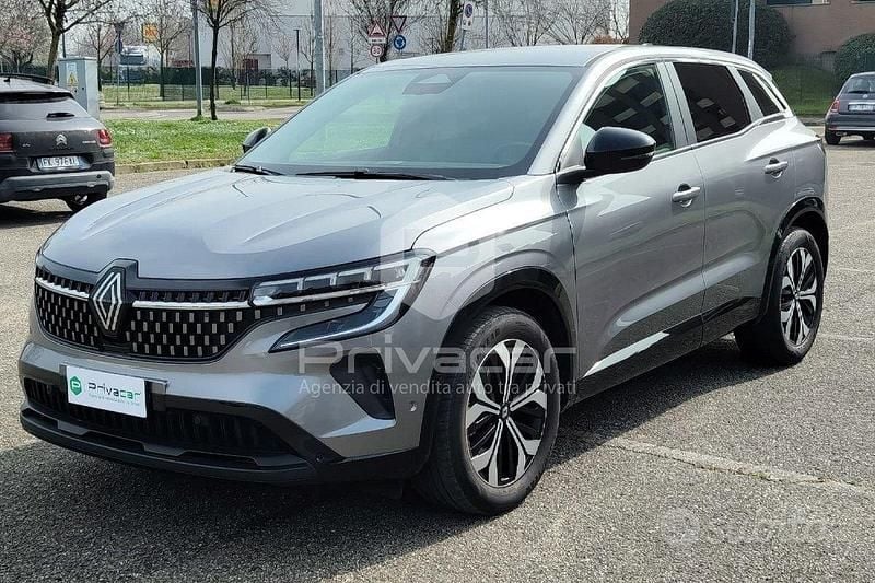 Usata Renault Austral Equilibre 131 CV (96 kW) 2023 Grigio SUV