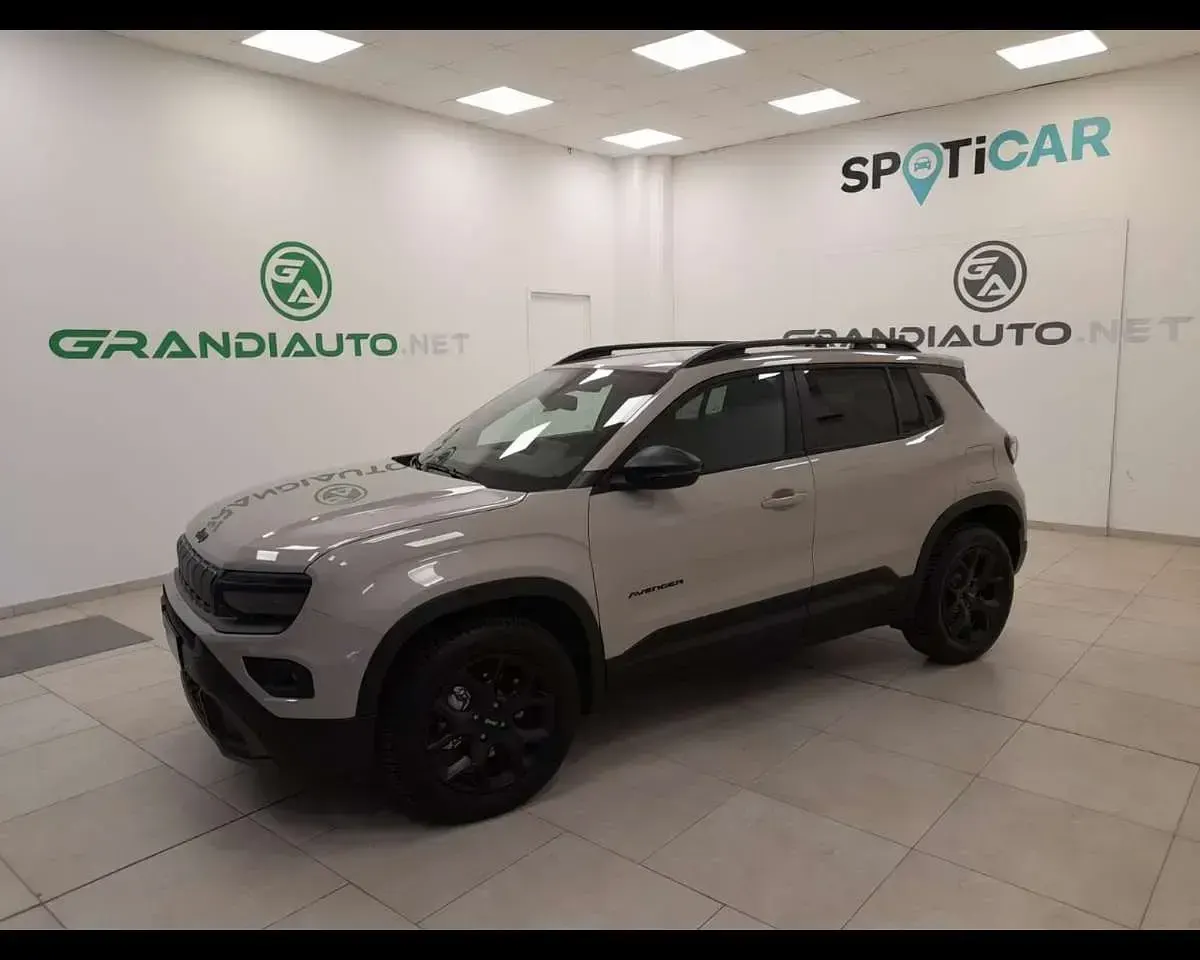 Nuova Jeep Avenger Overland 145 CV (106 kW) 2026 Grigio SUV