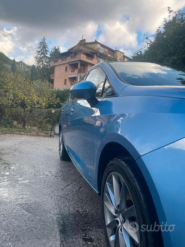 Usata Seat Ibiza I-Tech 69 CV (50 kW) 2015 Blu/azzurro Utilitaria