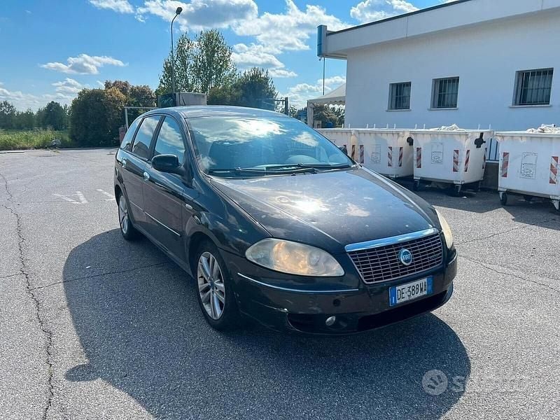 Marrone Usata 2007 Fiat Croma Active Station wagon | 900 € (Super prezzo) - Immagine 1/4