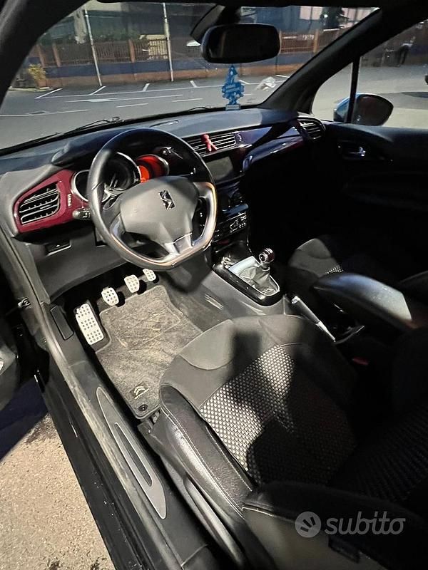 Usata Citroën DS3 So Chic 120 CV (88 kW) 2011 Nero Utilitaria