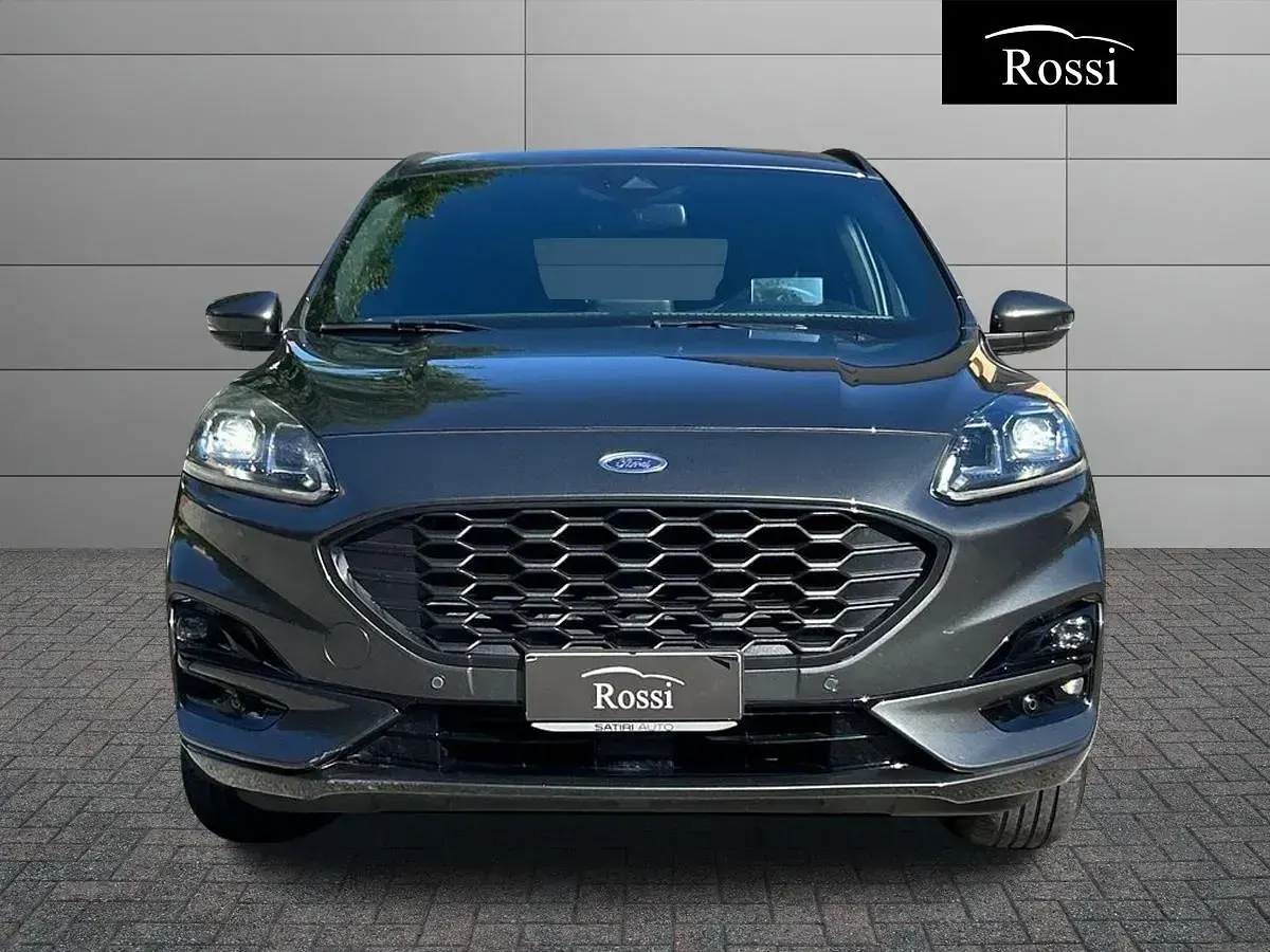 Usata Ford Kuga ST-Line 150 CV (110 kW) 2023 Nero metallizzato SUV