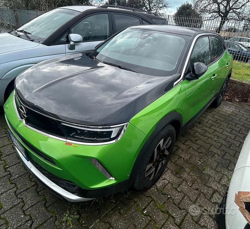 Usata Opel Mokka Ultimate 130 CV (95 kW) 2022 Verde SUV