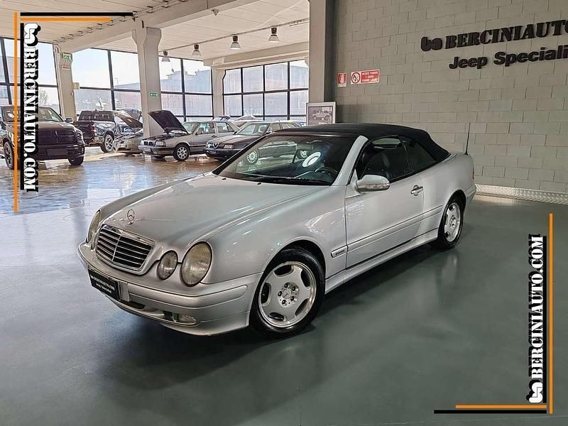 Argento Usata 2001 Mercedes CLK200 Elegance Cabrio | 8000 € - Immagine 1/4