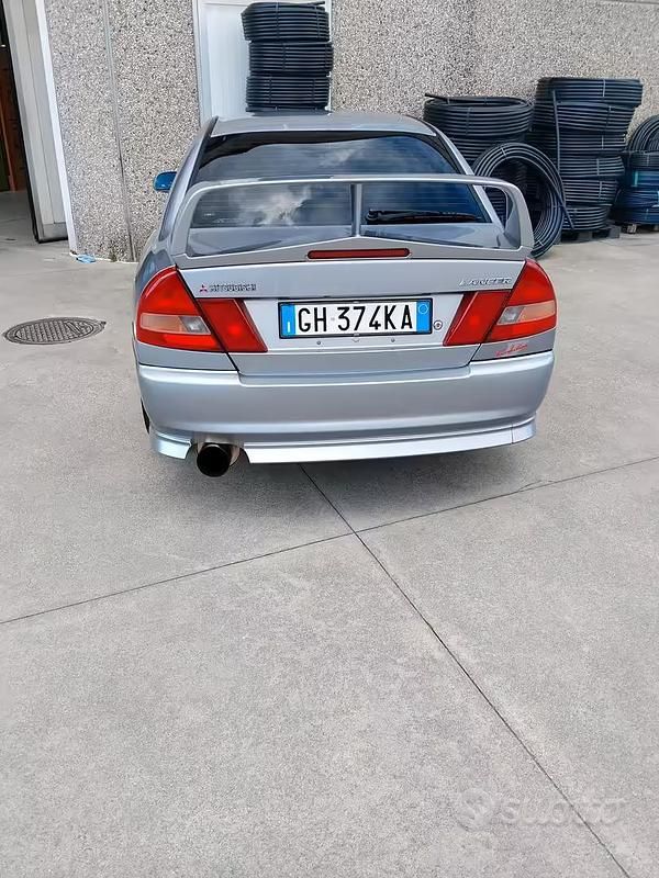 Usata Mitsubishi Lancer 1996 Grigio Berlina