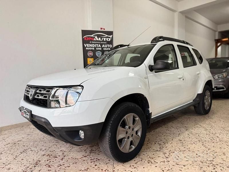 Usata Dacia Duster Prestige 110 CV (80 kW) 2015 Bianco SUV