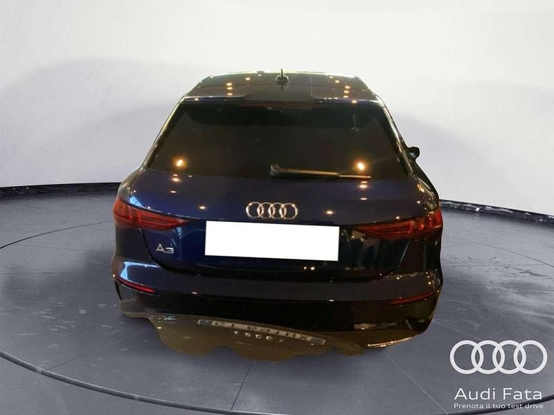 Usata Audi A3 150 CV (110 kW) 2024 Blu/azzurro