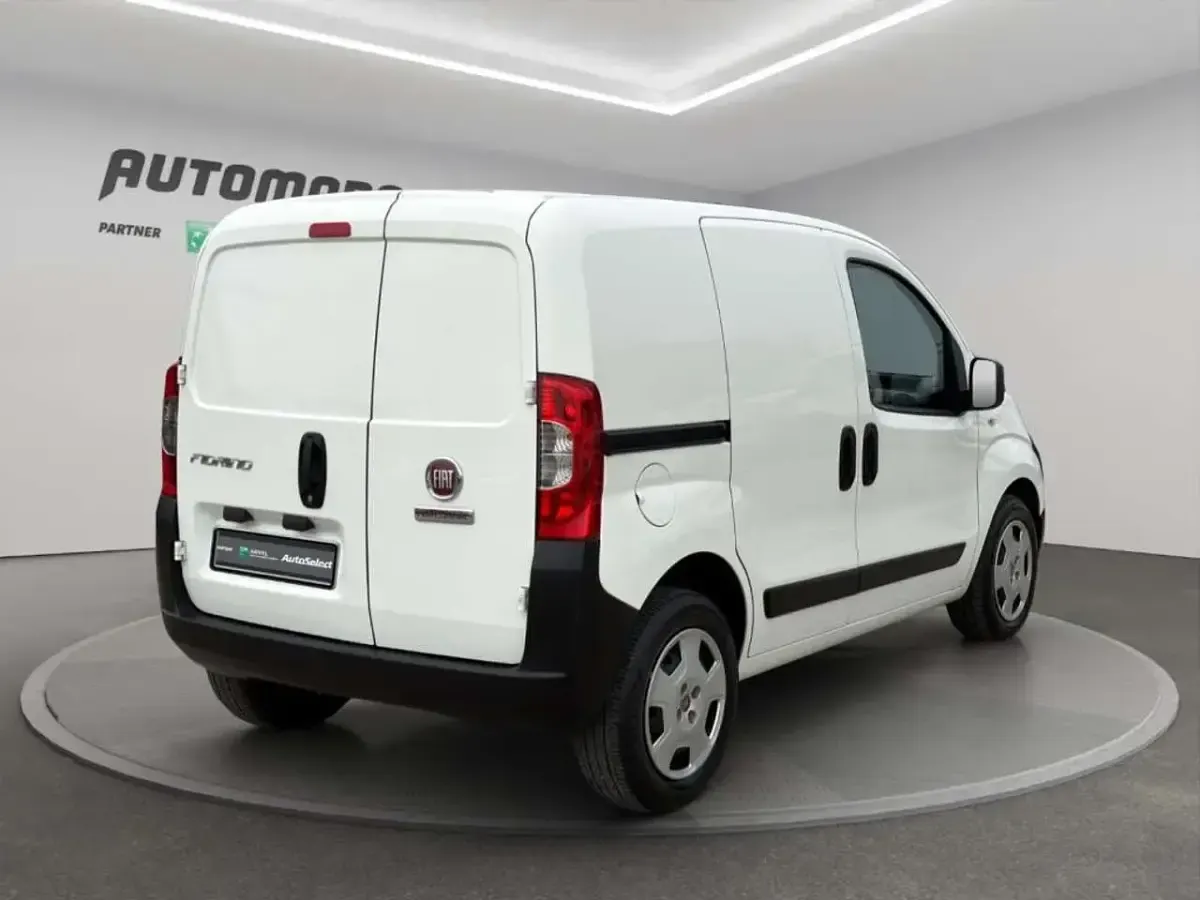 Usata Fiat Fiorino 95 CV (69 kW) 2022 Bianco Monovolume