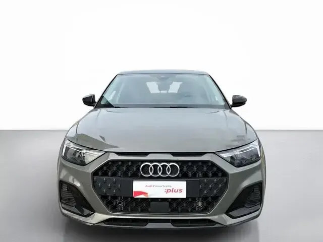 Usata Audi A1 Ambiente 116 CV (85 kW) 2025 Grigio chronos metallizzato ne SUV