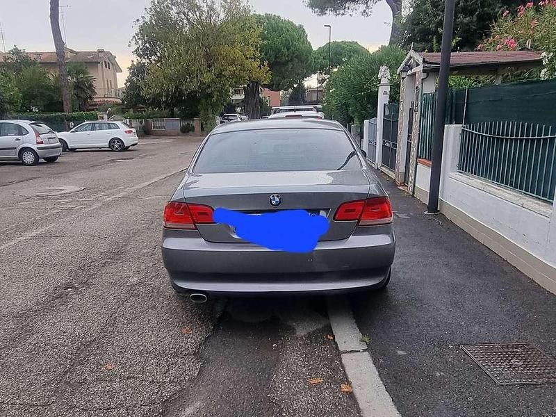 Usata BMW 320 M Sport 177 CV (130 kW) 2007 Grigio Coupé
