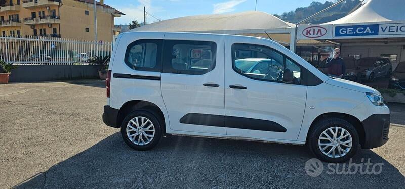 Usato 2022 Citroën Berlingo Diesel 100 CV (14.500 €)