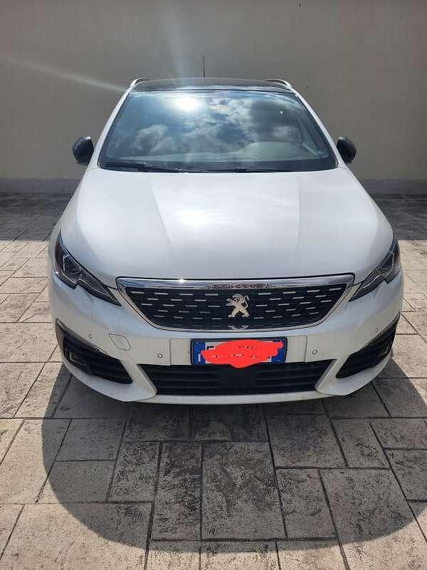 Usata 2018 Peugeot 308 SW GT-line Station wagon | 13.400 € (Cara) - Immagine 1/4