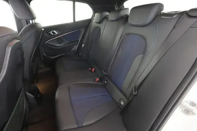Usata BMW 116 Advantage 116 CV (85 kW) 2020 Bianco Utilitaria