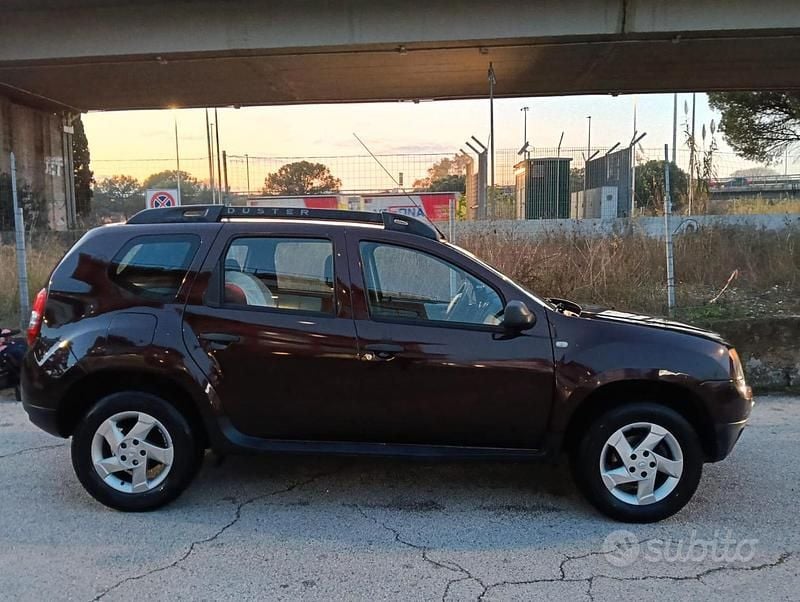Usata Dacia Duster 2016 Marrone Berlina