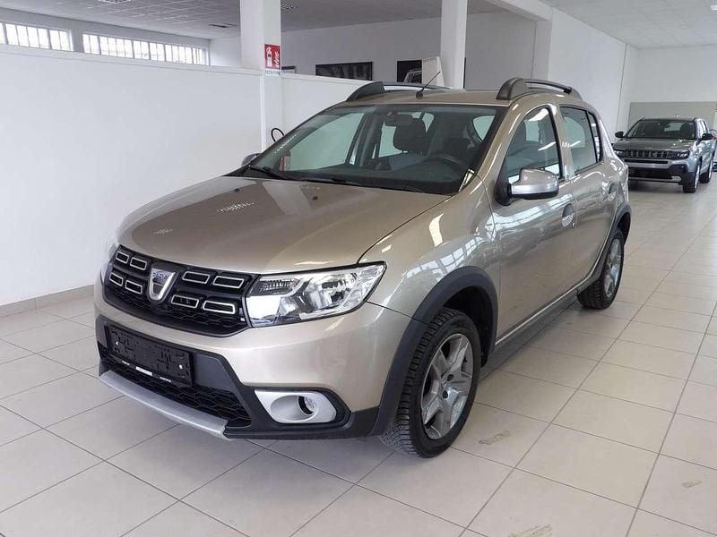 Usata Dacia Sandero Comfort 90 CV (66 kW) 2020 Bronzo Berlina