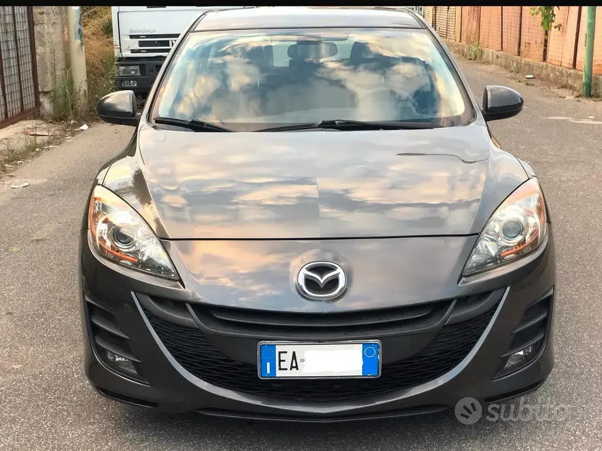 Usata Mazda 3 109 CV (80 kW) 2010 Grigio Berlina