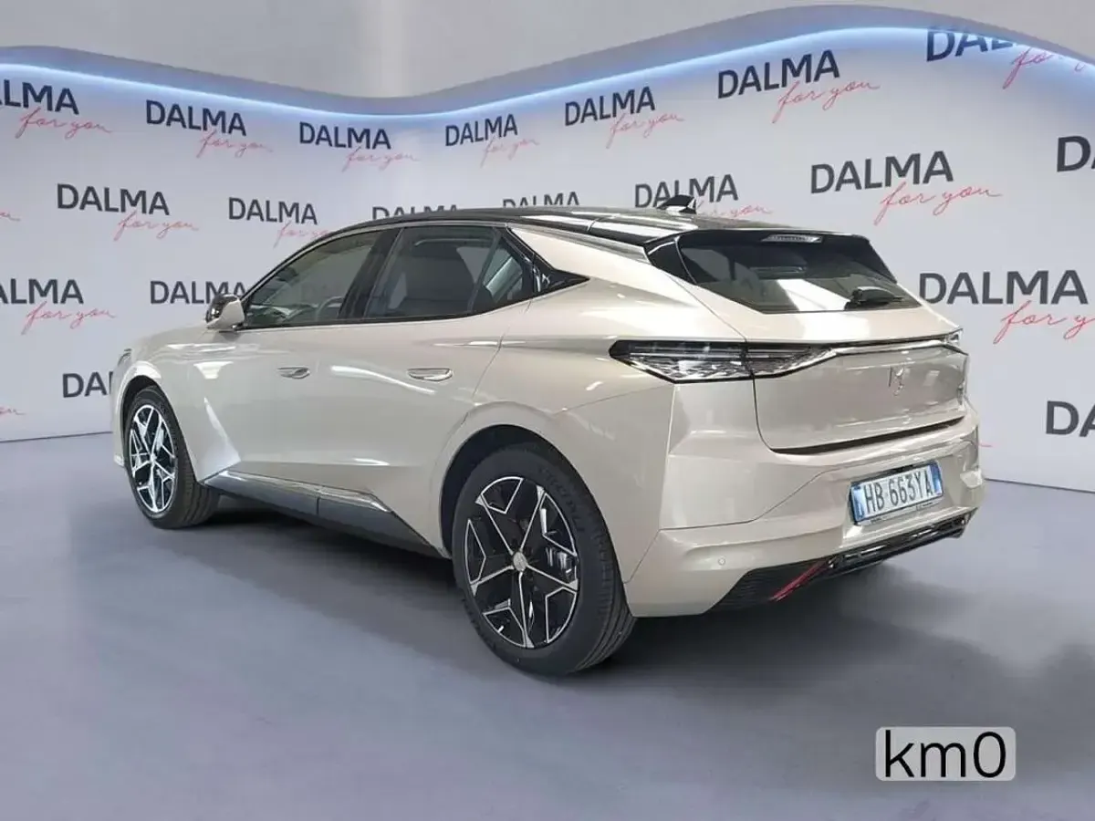 Nuova DS Automobiles DS4 145 CV (106 kW) 2025 Grigio cristallo SUV