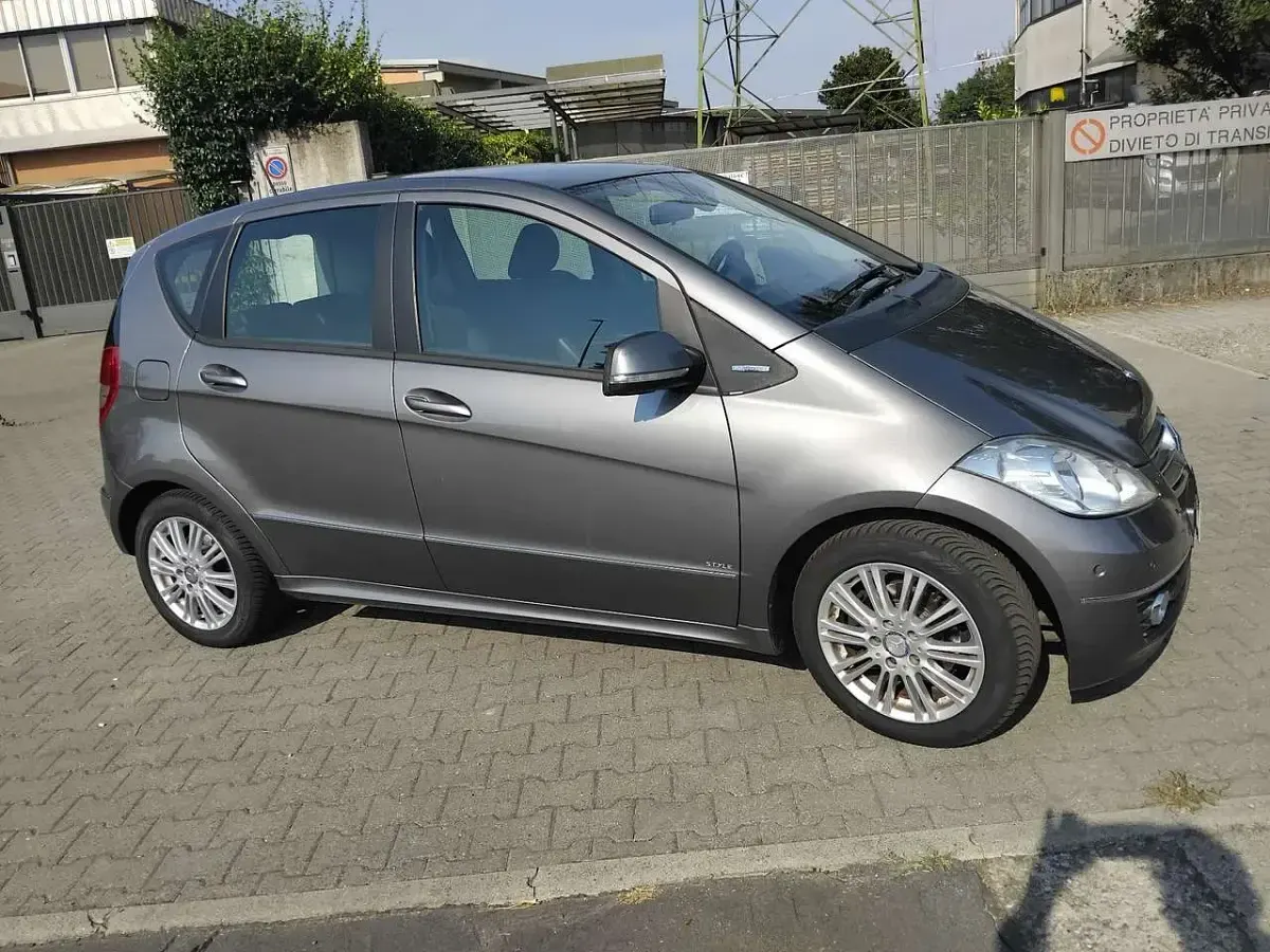 Usata Mercedes A160 Elegance 95 CV (69 kW) 2010 Other Monovolume