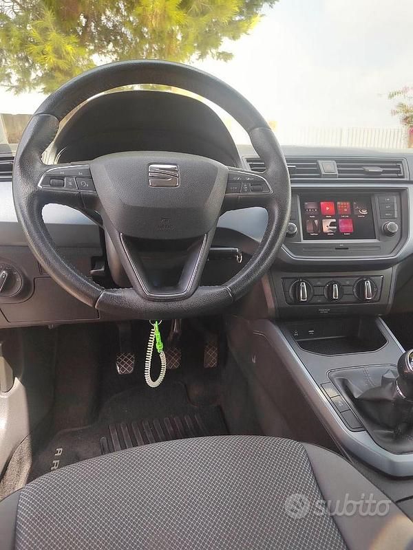 Usata Seat Arona Black Edition 90 CV (66 kW) 2020 Nero SUV