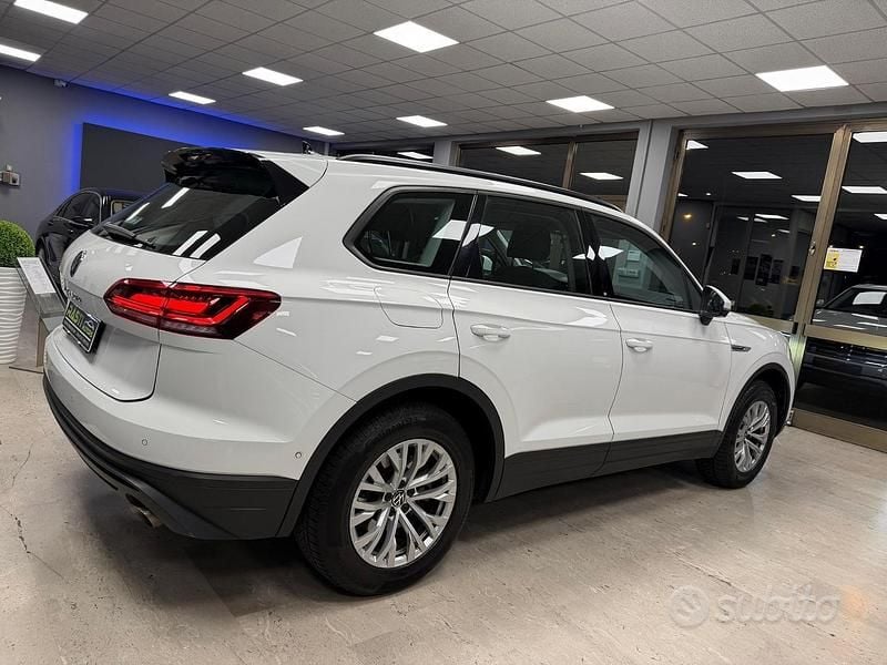 Usata VW Touareg Elegance 231 CV (169 kW) 2020 Bianco SUV