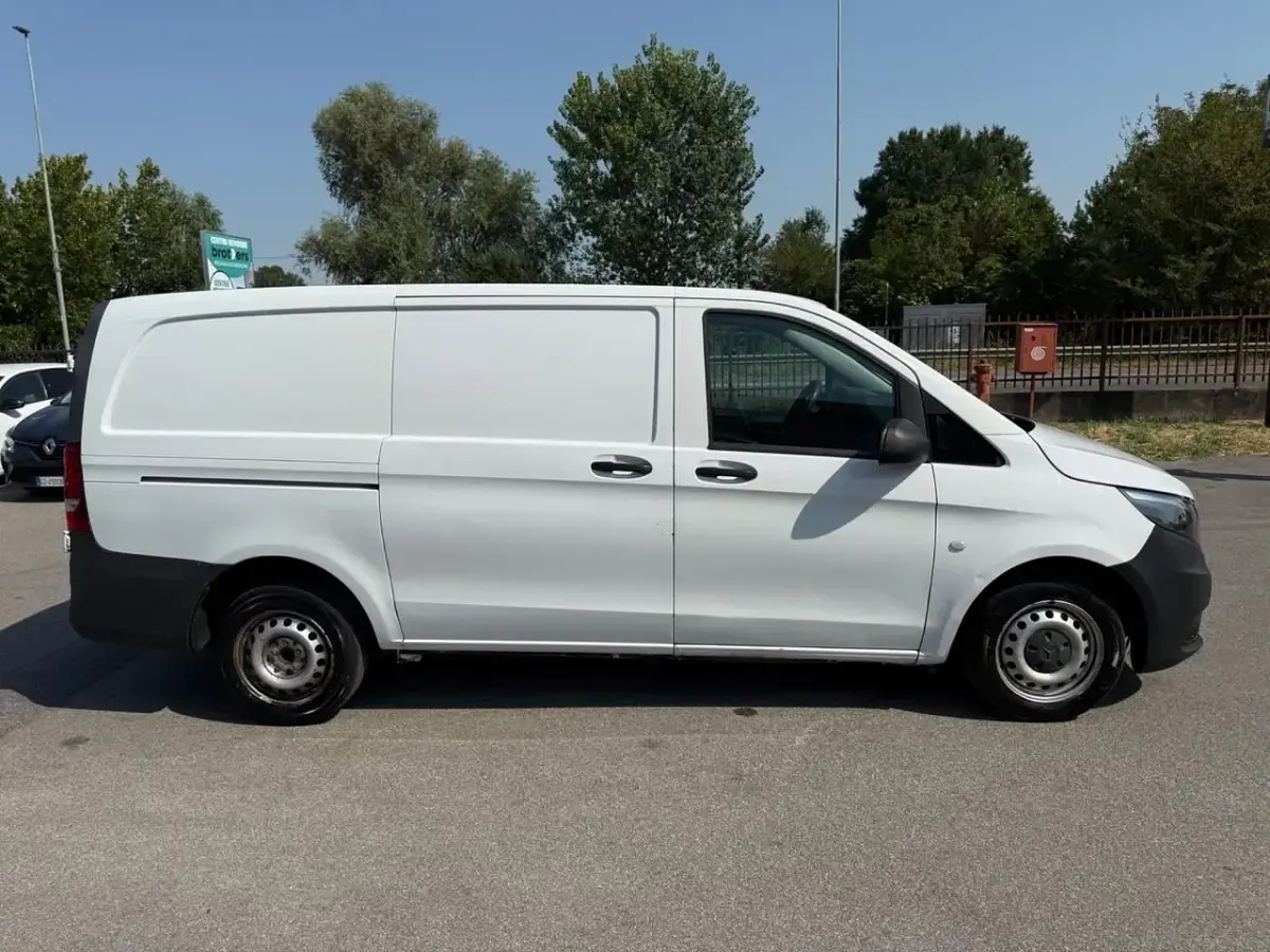Usata Mercedes Vito 114 CV (83 kW) 2017 Bianco Furgone