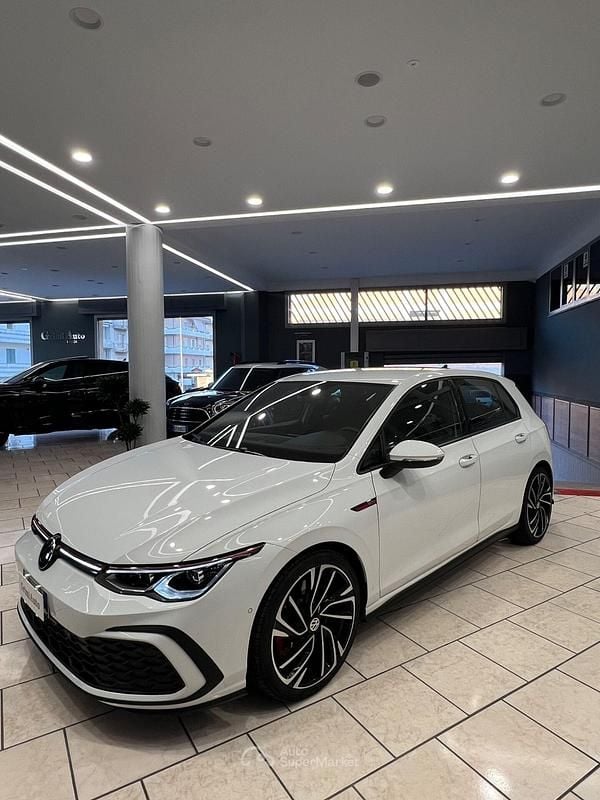 Usata VW Golf VIII GTI 245 CV (180 kW) 2021 Bianco Berlina