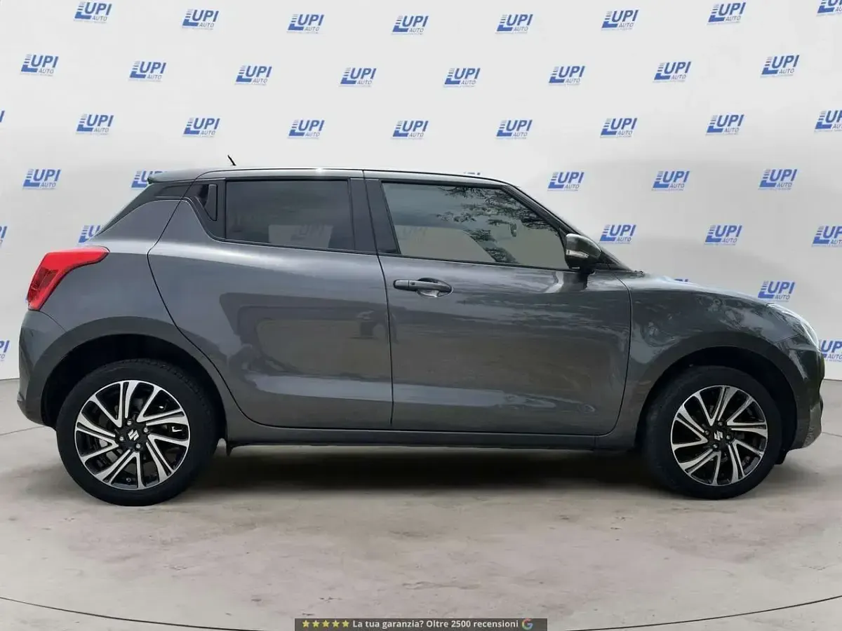 Usata Suzuki Swift 83 CV (61 kW) 2022 Grigio Utilitaria