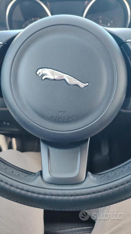 Usata Jaguar E-Pace 150 CV (110 kW) 2024 Nero SUV