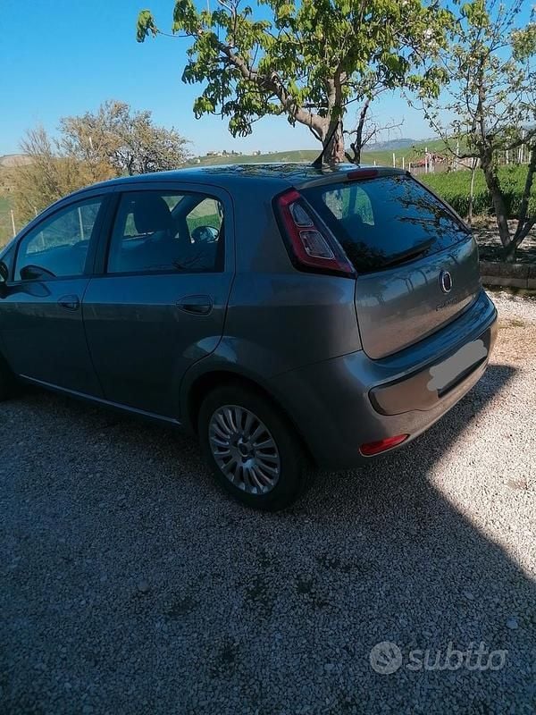 Usata Fiat Punto Evo 75 CV (55 kW) 2010 Grigio Utilitaria