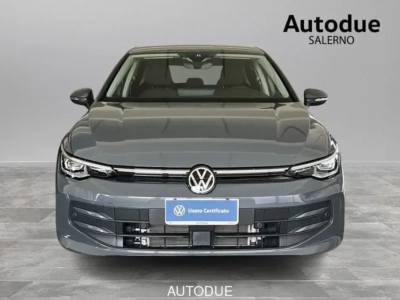Usata VW Golf VIII Edition 116 CV (85 kW) 2024 Grigio Utilitaria