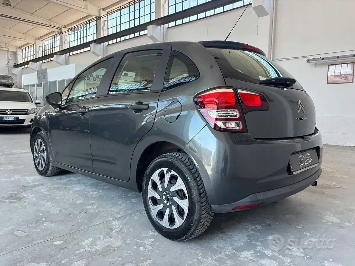 Usata Citroën C3 Feel 68 CV (50 kW) 2016 Grigio Berlina