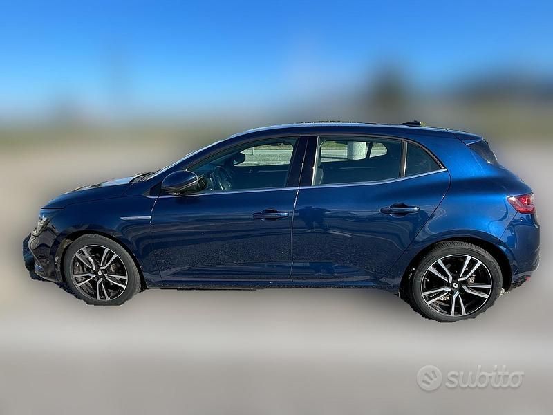 Usata Renault Mégane IV Business 115 CV (84 kW) 2021 Blu Berlina