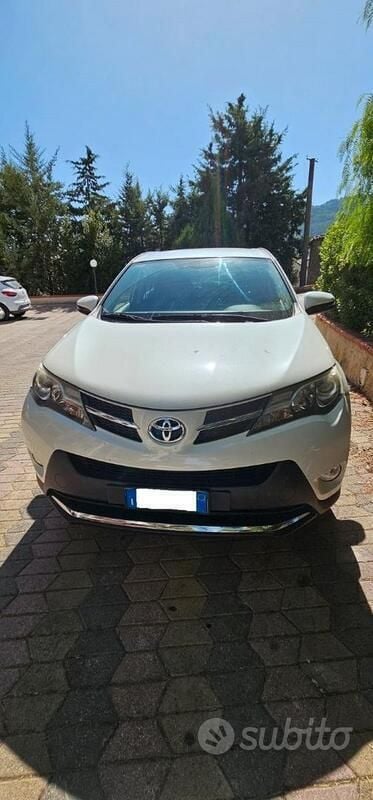 Usata Toyota RAV4 Active 150 CV (110 kW) 2014 Bianco SUV
