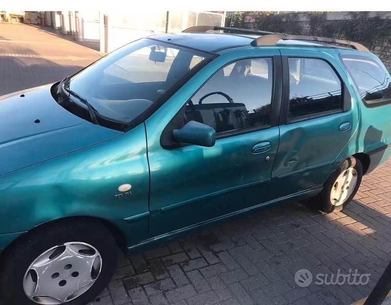 Usata Fiat Palio 69 CV (50 kW) 2001 Verde Station wagon