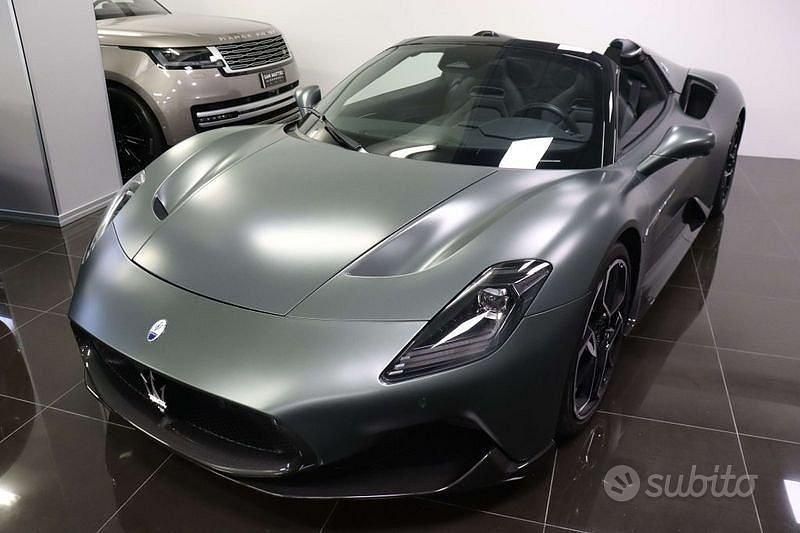 Verde Nuova 2025 Maserati MC20 Coupé | 298.000 € (Molto cara) - Immagine 1/4