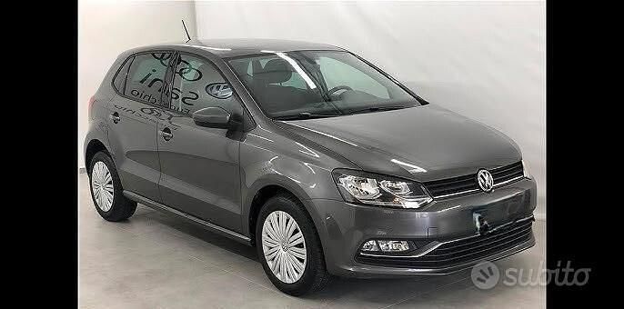 Usata VW Polo Comfortline 75 CV (55 kW) 2017 Grigio Berlina