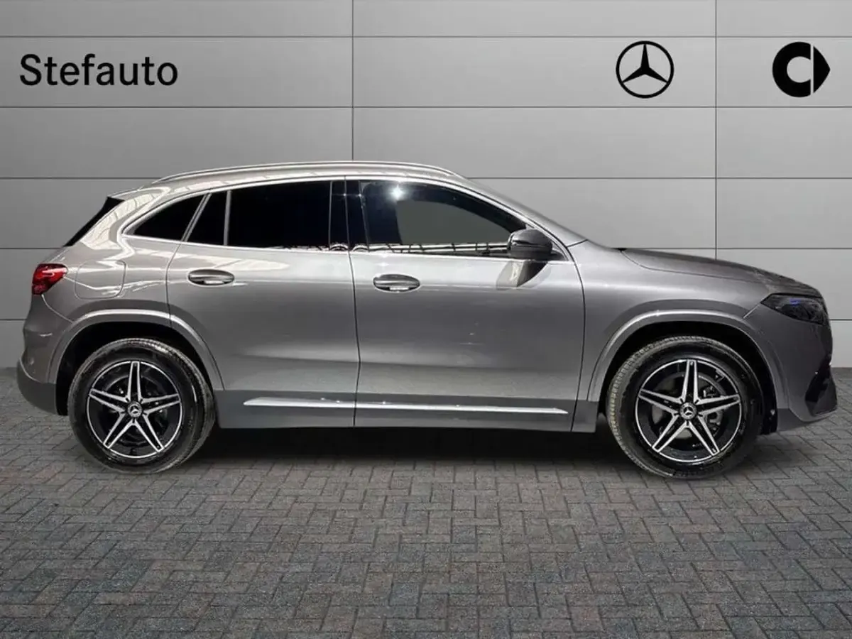 Nuova Mercedes EQA250+ Advanced 139 kW (190 CV) 2026 Grigio montagna SUV