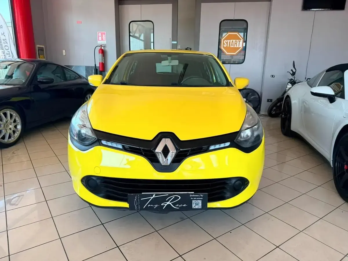Usata Renault Clio IV 72 CV (52 kW) 2014 Giallo Berlina