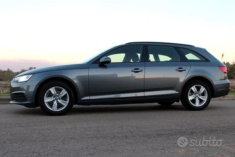Usata Audi A4 150 CV (110 kW) 2018 Grigio Station wagon