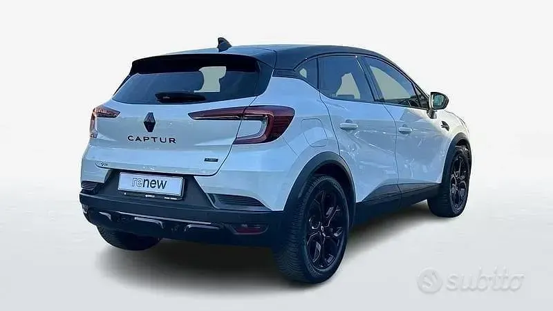 Usata Renault Captur 94 CV (69 kW) 2023 Bianco SUV