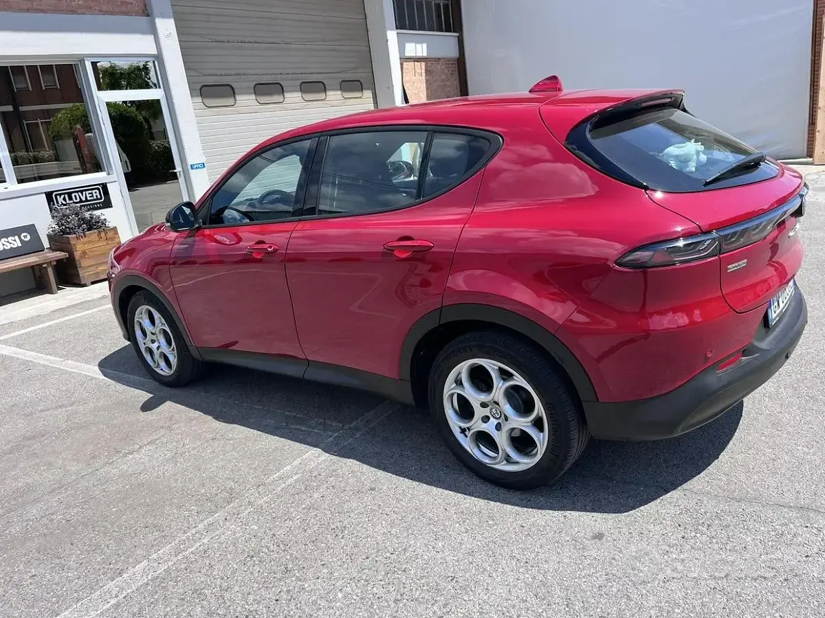 Usata Alfa Romeo Tonale Sprint 131 CV (96 kW) 2023 Rosso SUV