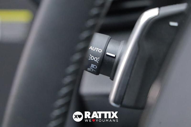 Usata Peugeot 208 Allure 110 CV (80 kW) 2025 Grigio selenium Utilitaria